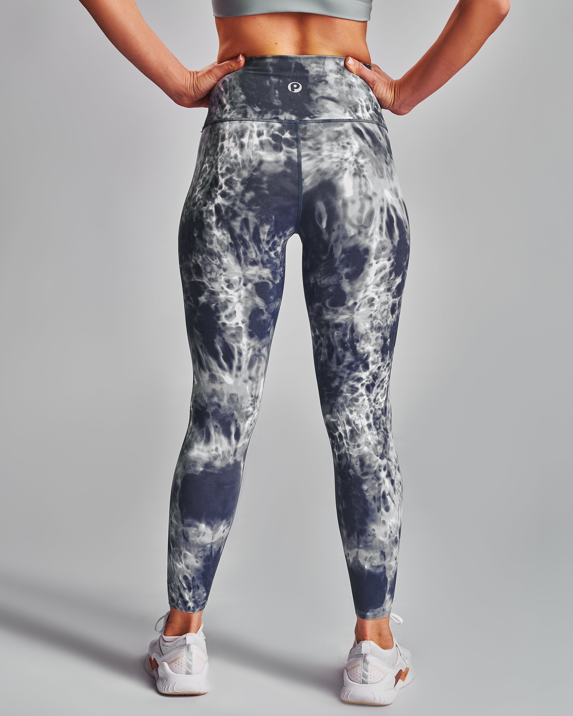 Align Leggings. Grey Tie Dye Print Ultralux fabric.