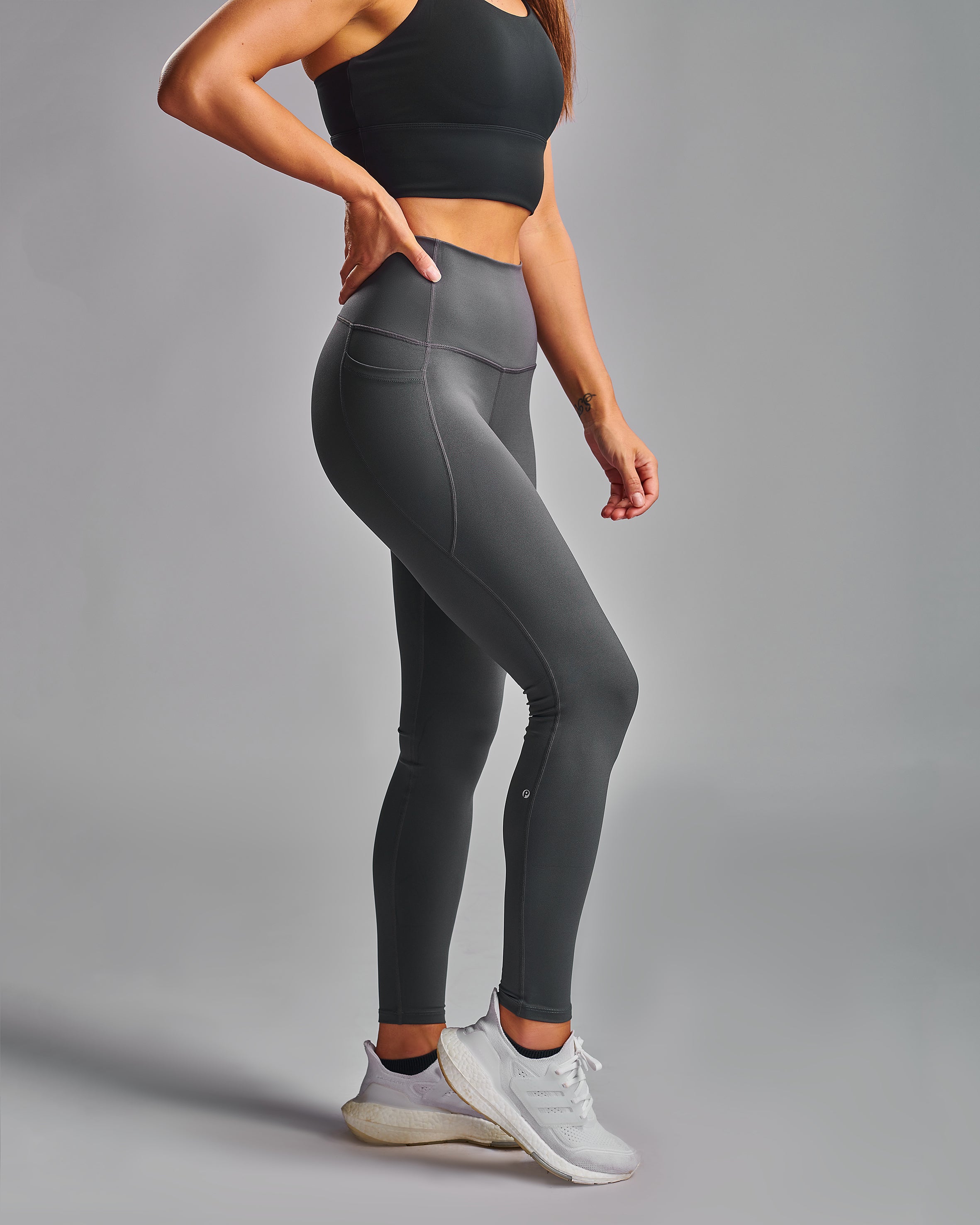 Align Leggings. Grey Ultralux fabric with side pockets.